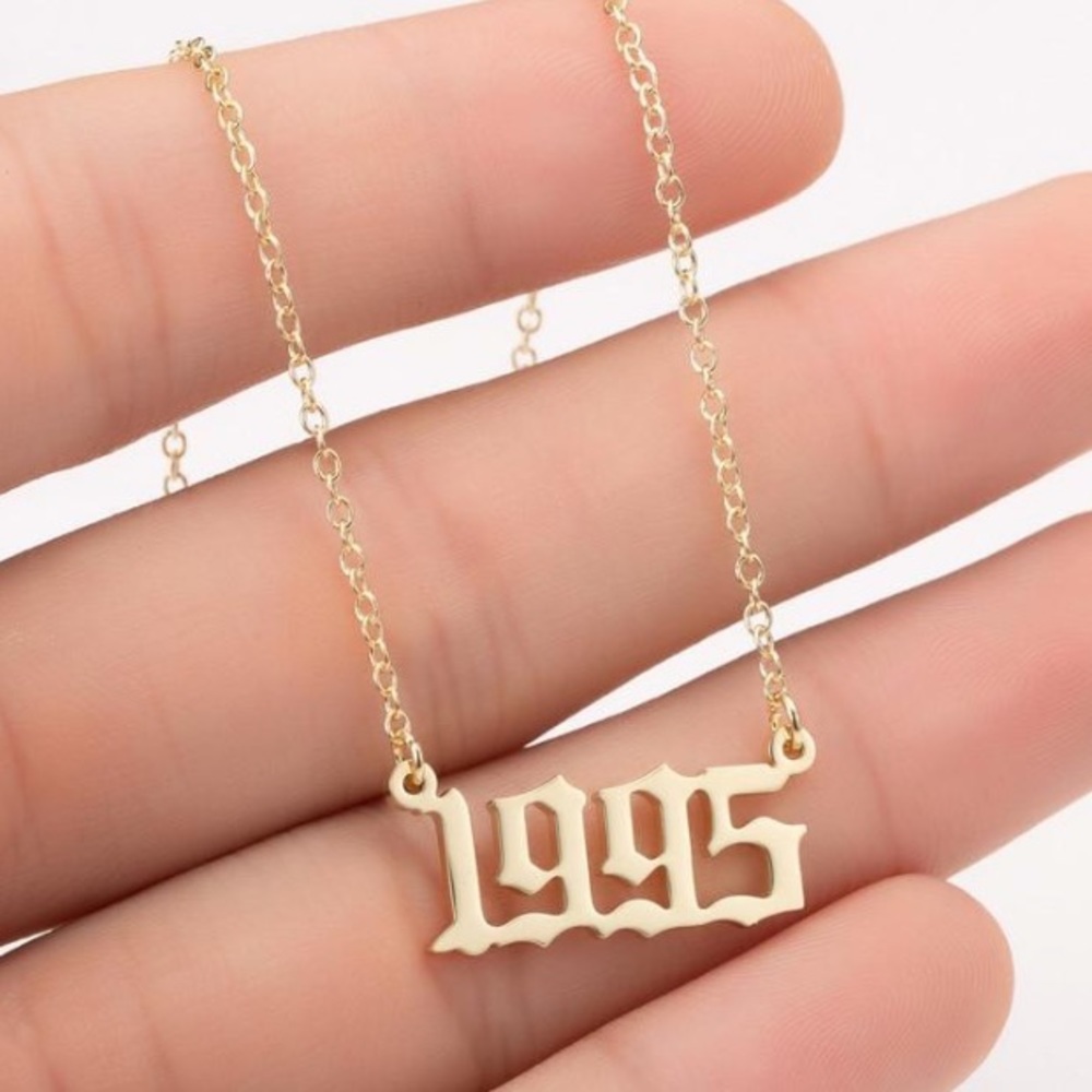 1995 Gold Fashion Necklace